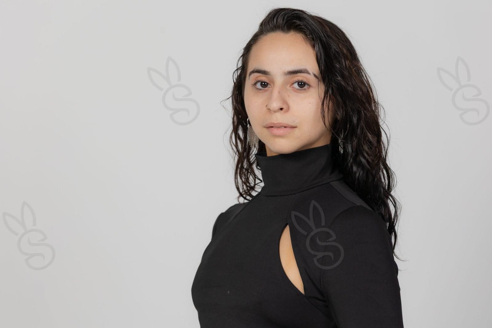 Nayeli — clean headshot digital